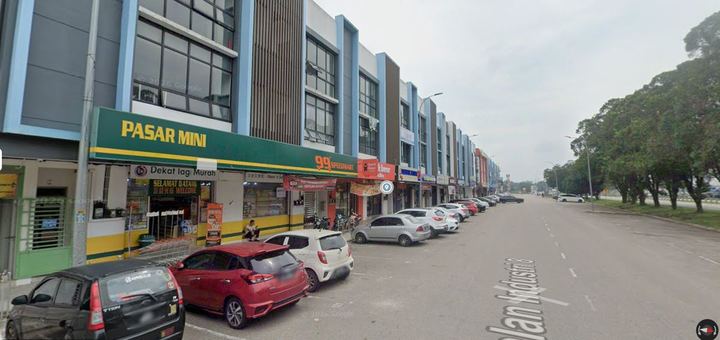 Street view of Pekan Sentral, Pekan Nanas