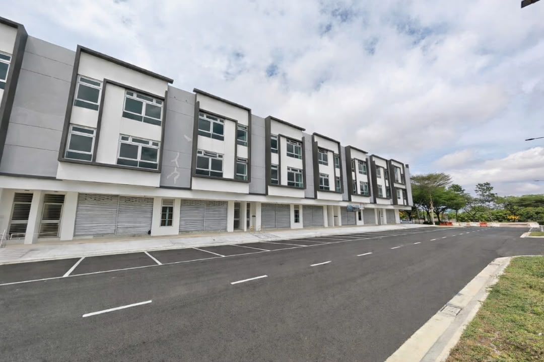 Street view of Adda Avenue 3 @ Adda Heights (ground floor)